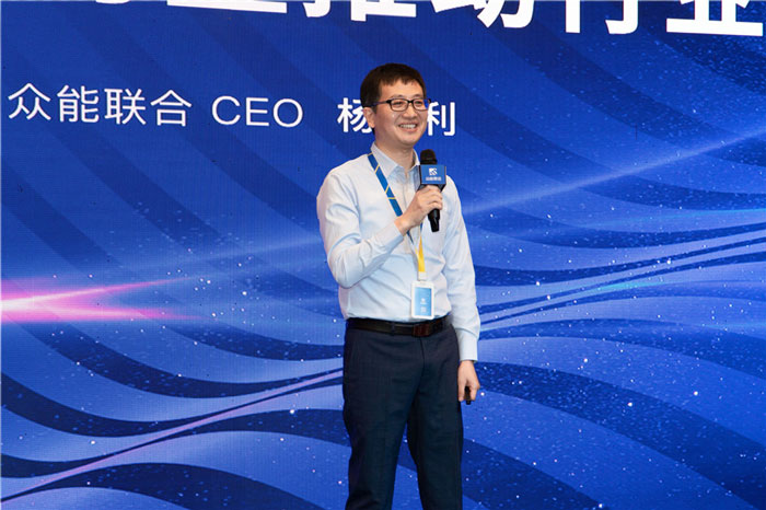 新起点、新征程、乘风破浪、砥砺前行——乐竞手机版-乐竞lejing（中国）
管理层大会在南京隆重召开-3.jpg